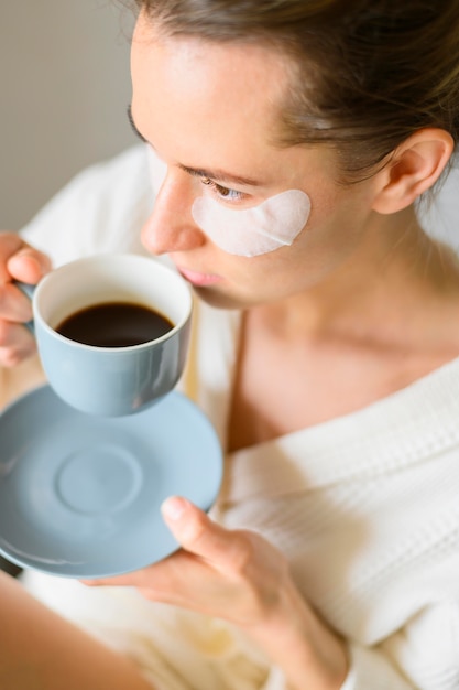 Craft Your Own Coffee-Infused Eye Cream to Combat Fine Lines & Dark Circles