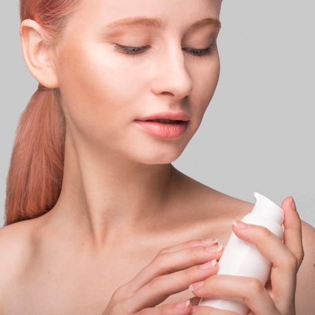 Craft Your Own Moisturizing Foaming Face Cleanser