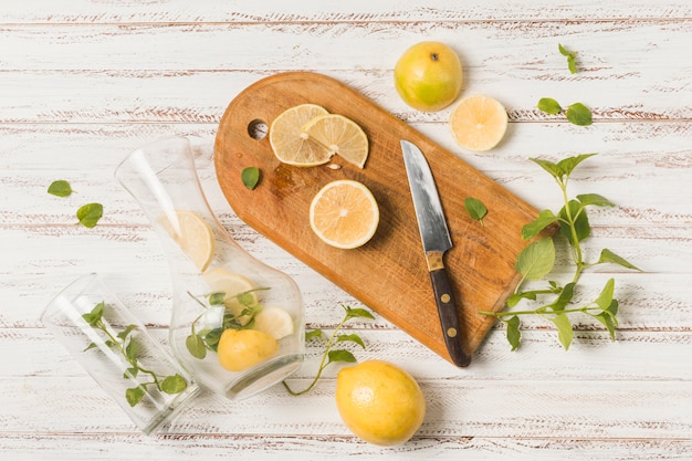 Craft Your Own Refreshing Lemon Herbal Dusting Spray